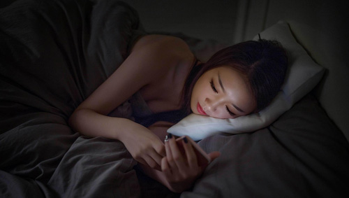 熬夜对身体的危害有哪些，长期熬夜的危害有哪些?